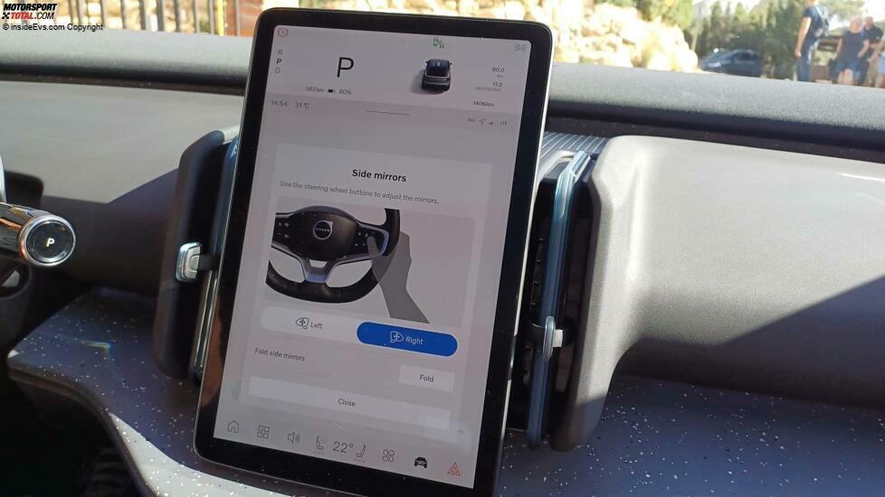 Volvo EX30: Die Außenspiegel müssen über den Touchscreen eingestellt werden
