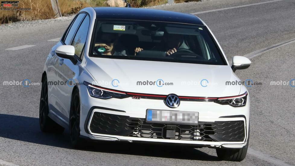 VW Golf GTI Facelift (2024) als Erlkönig