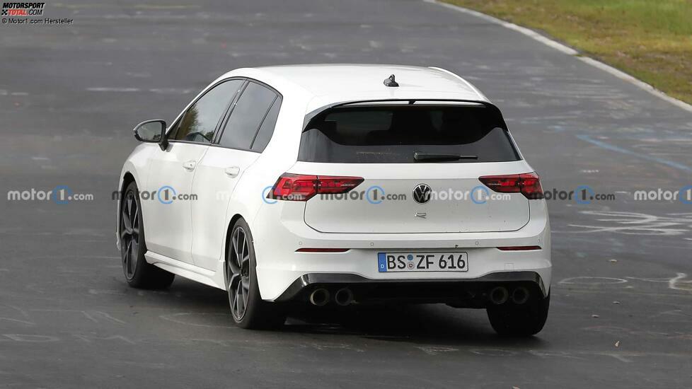 VW Golf R (2024) als Erlkönig
