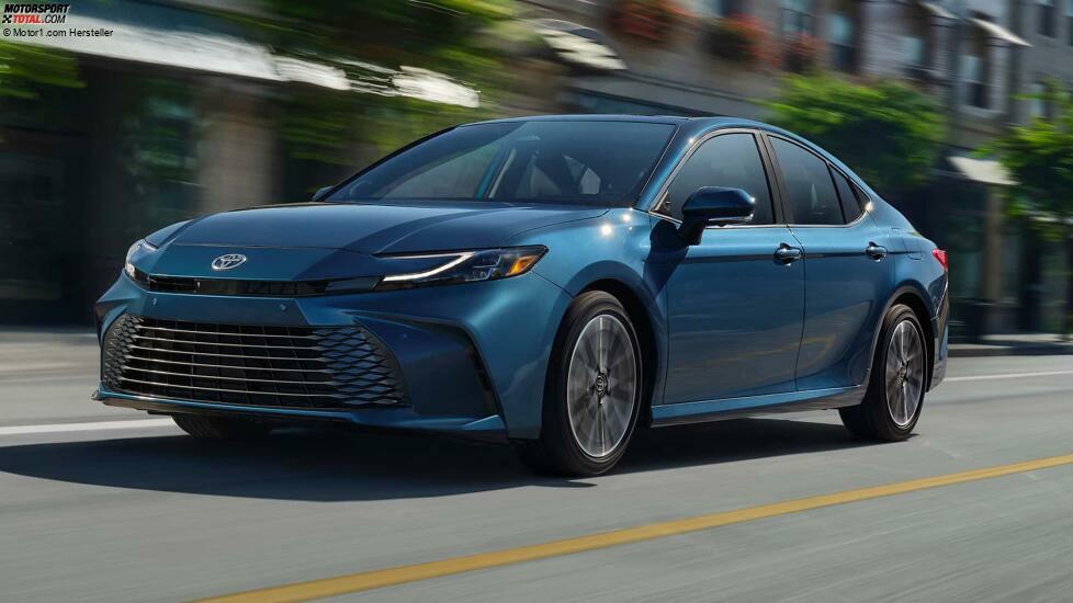 Toyota Camry (2024)