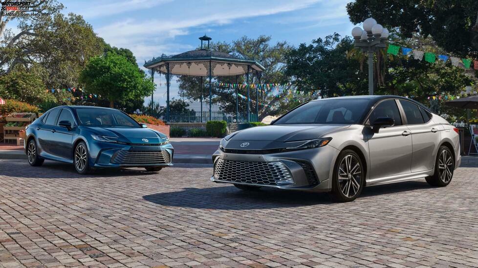 Toyota Camry (2024)