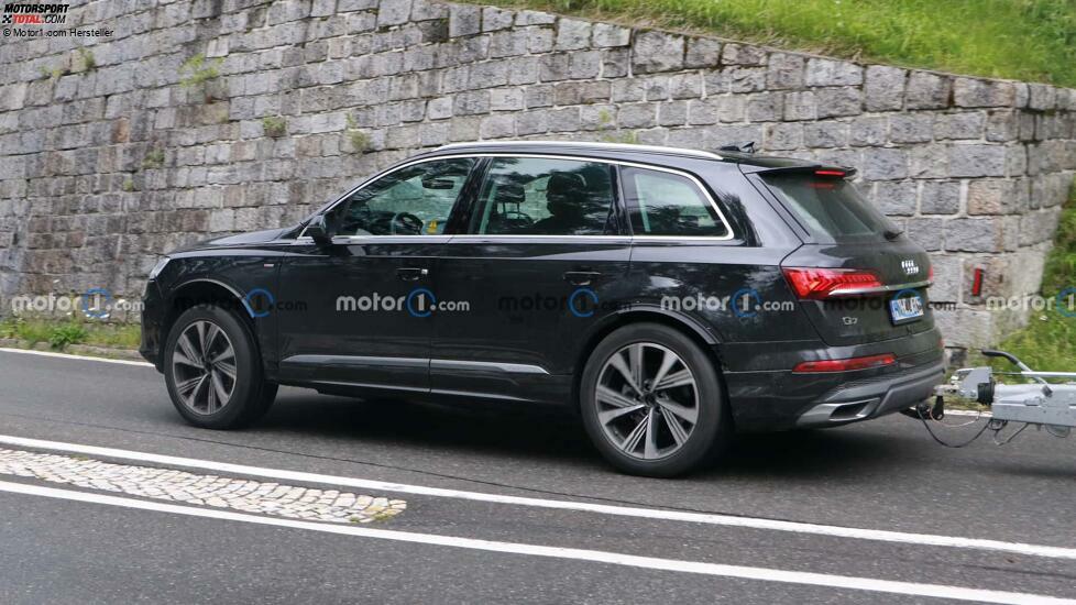 Audi Q7 (2025) als Erlkönig-Versuchsträger erwischt