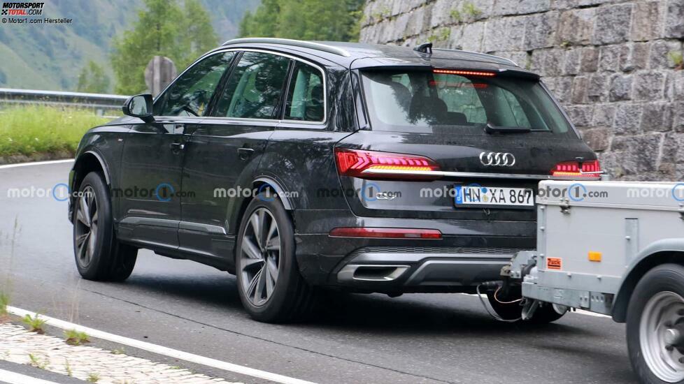 Audi Q7 (2025) als Erlkönig-Versuchsträger erwischt