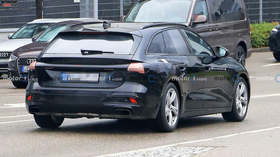 Audi A5 Avant (2024) mit weniger Tarnung