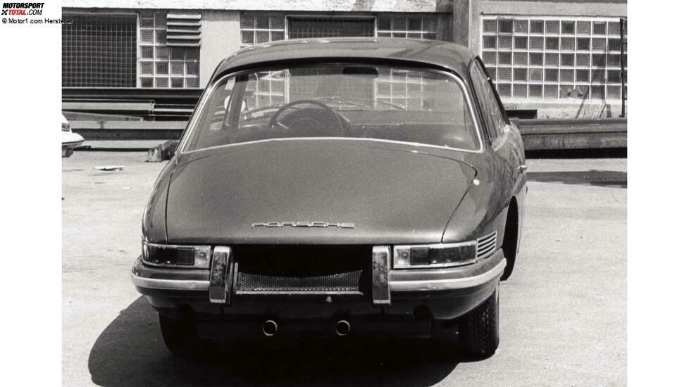 Porsche 695 T 7
