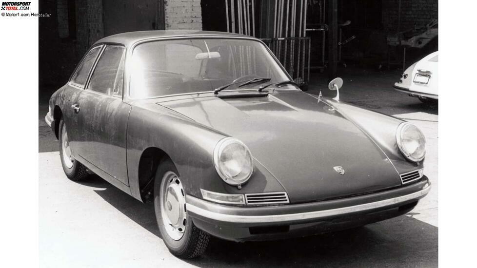 Porsche 695 T 7