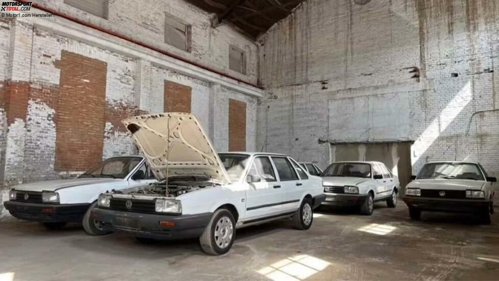 Brandneuer VW Santana 2012 wurde verlassen aufgefunden