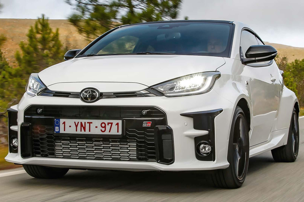Toyota feiert das WRC-Triple mit einer Sonderedition des GR Yaris: Das limitierte Modell kommt mit High Perfomance-Paket und individueller Fahrwerkseinstellung