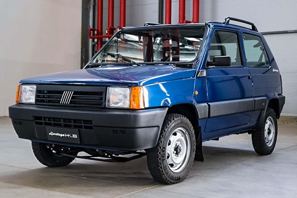 Der Fiat Panda 4x4 Heritage ist ein Panda 4x4 aus dem Jahr 2001, der ausschließlich im Werk Mirafiori eingesetzt wird und dort 40.000 km zurückgelegt hat