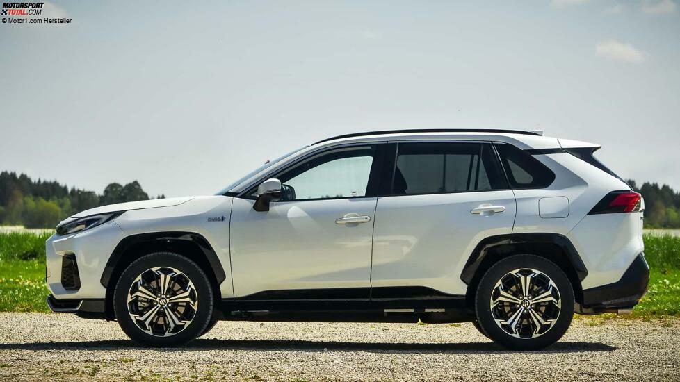 Suzuki Across Plug-in Hybrid (2023) im Test