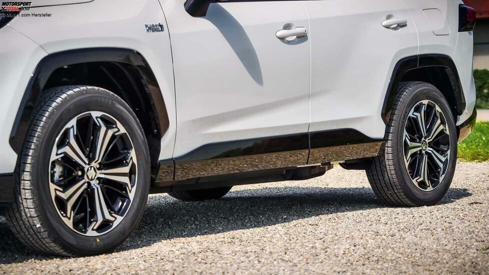 Suzuki Across Plug-in Hybrid (2023) im Test