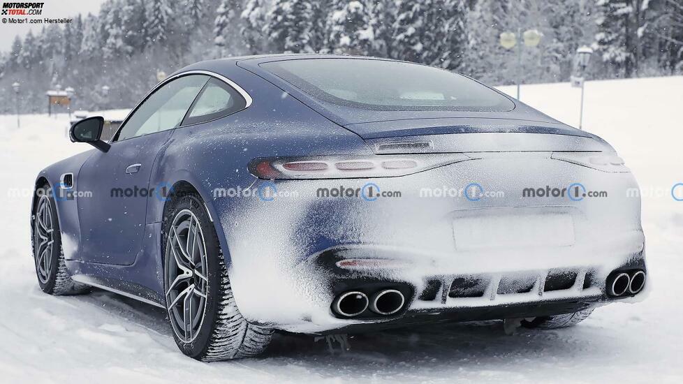 Mercedes-AMG GT53 Coupe (2024) Erlkönigfotos