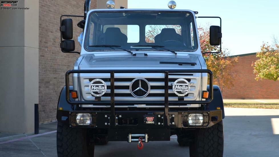 Arnold Schwarzenegger Mercedes Unimog Auktion