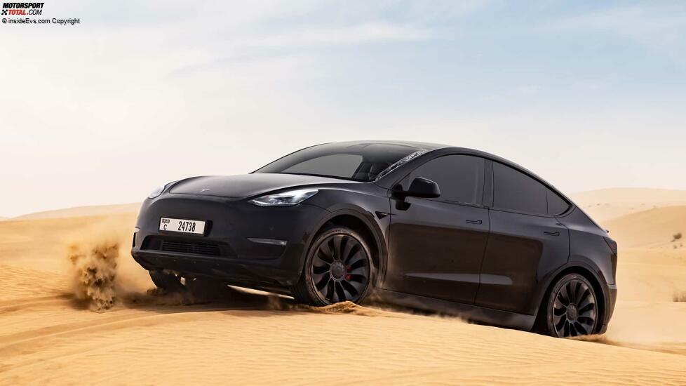 Tesla Model Y (2023)