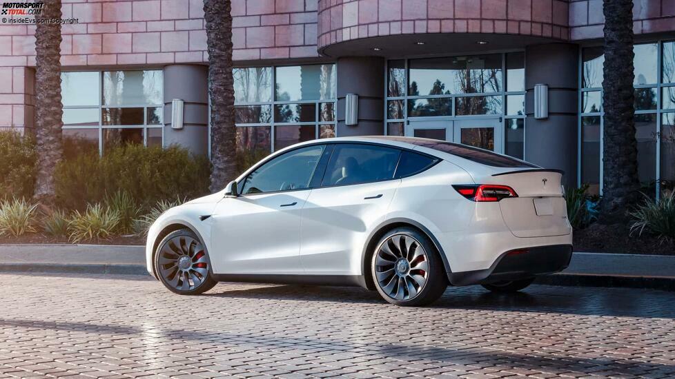 Tesla Model Y (2023)