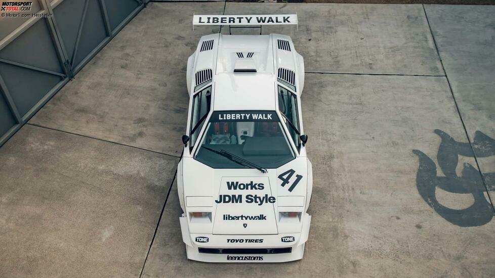 Breitkörper-Lamborghini Countach von Liberty Walk