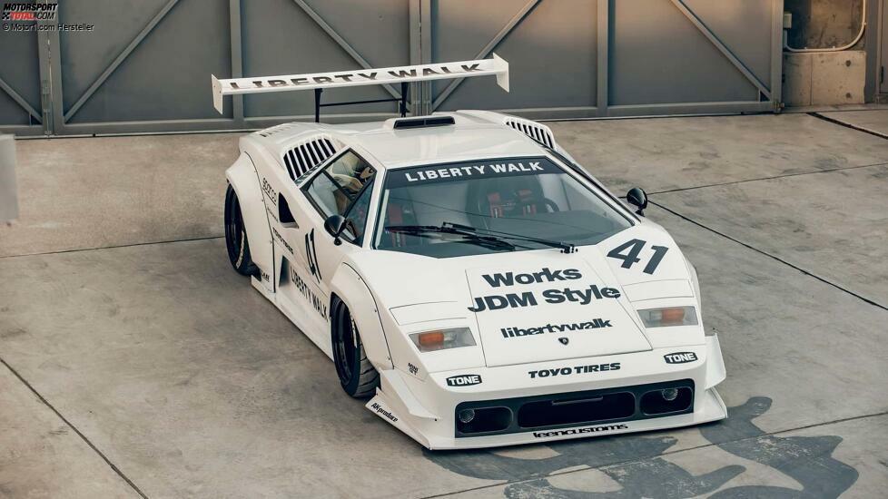 Breitkörper-Lamborghini Countach von Liberty Walk