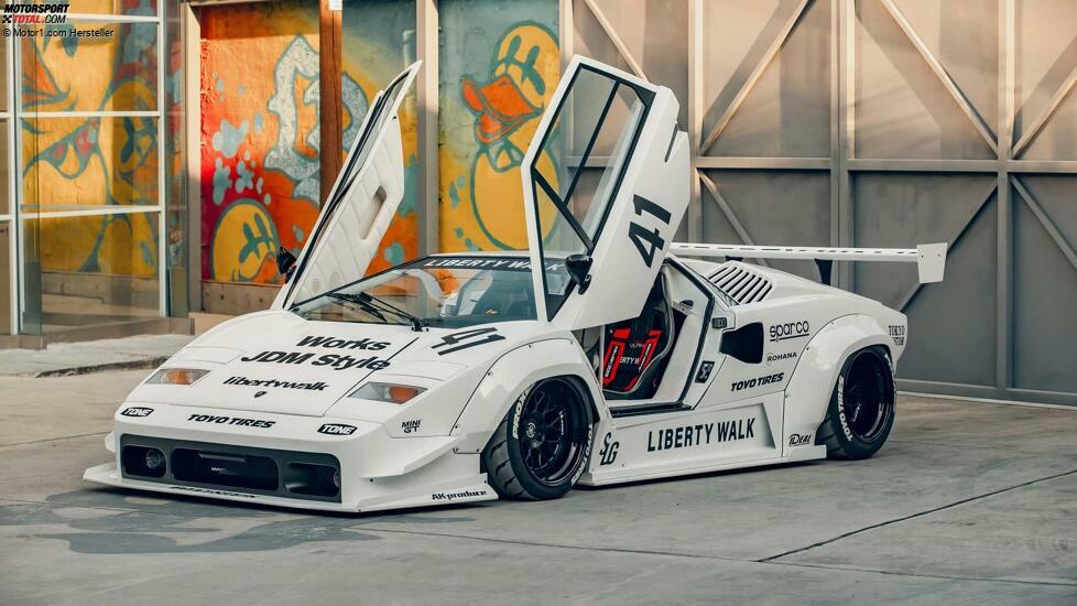 Breitkörper-Lamborghini Countach von Liberty Walk