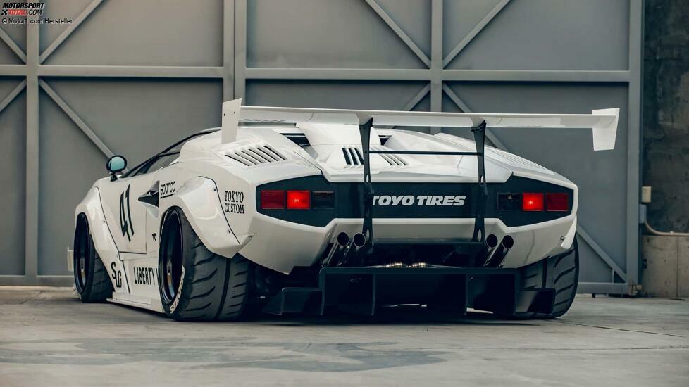 Breitkörper-Lamborghini Countach von Liberty Walk