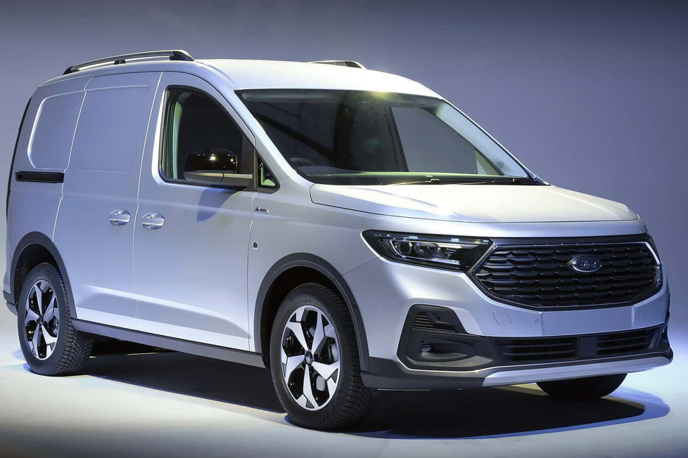 Der neue Ford Transit Connect ist der Kleintransporter der Marke: Er ist sowohl mit Allradantrieb als auch mit Plug-in-Hybrid-Antrieb erhältlich