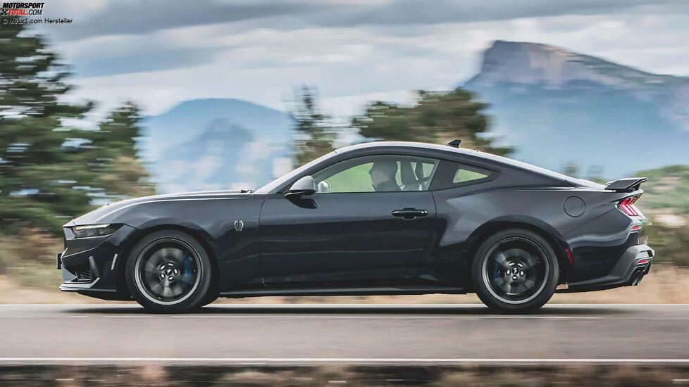 Ford Mustang Dark Horse (2024)