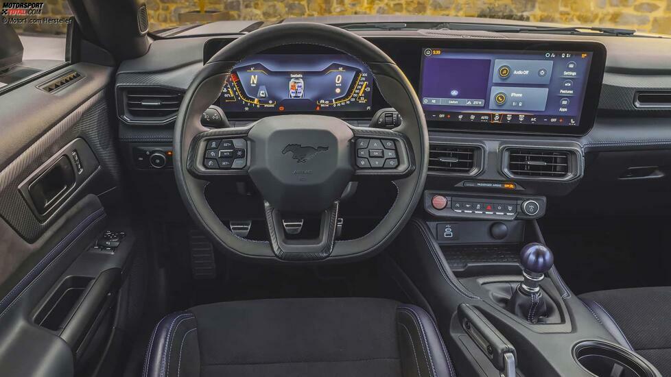 Ford Mustang Dark Horse (2024)