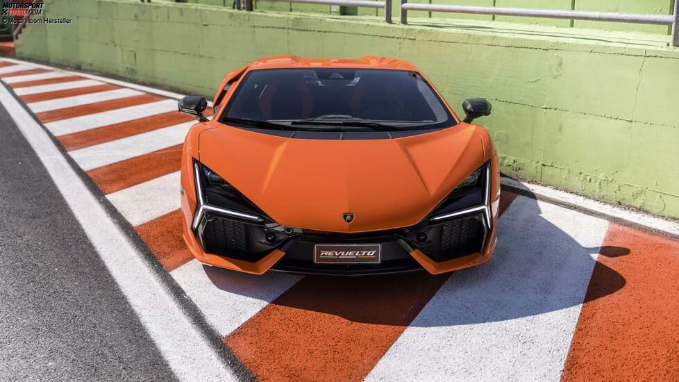 Lamborghini Revuelto