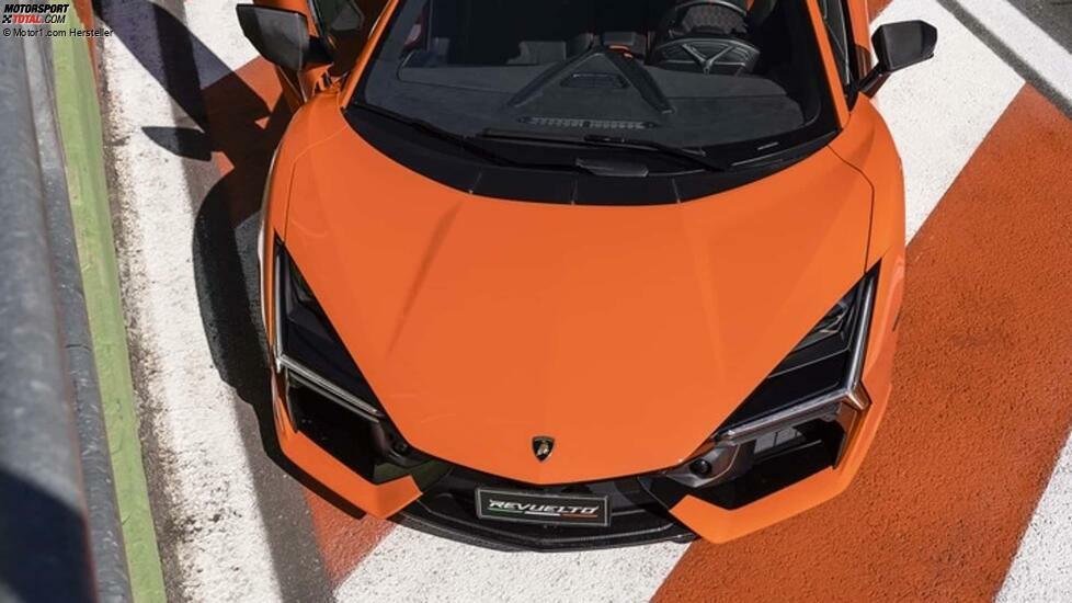 Lamborghini Revuelto