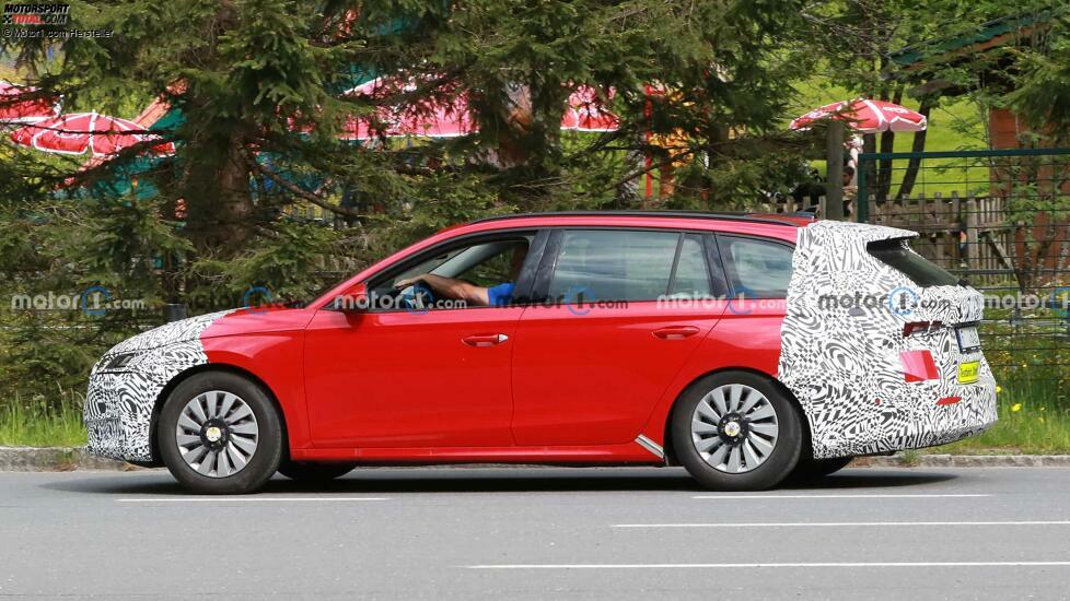 Skoda Octavia Facelift (2024) Erlkönigfotos mit Innenraum