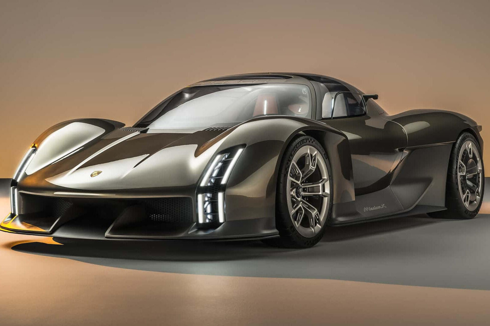 Porsche-Chef Oliver Blume verrät, dass noch in diesem Jahr entschieden wird, ob das Konzeptfahrzeug Mission X in Serie geht