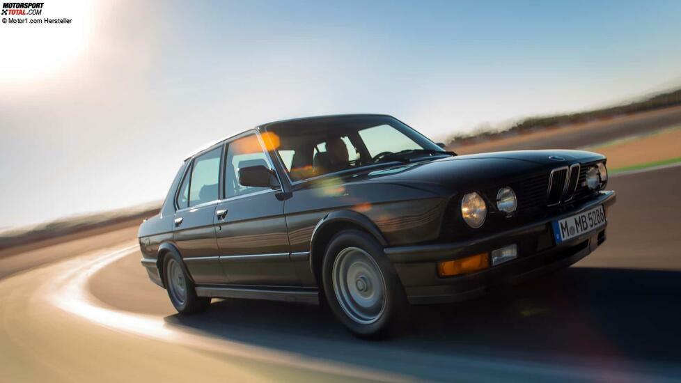 BMW M5 (E28, 1984-1987)