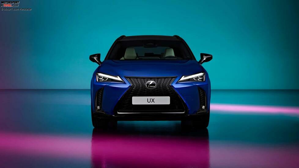 Lexus UX (2024)