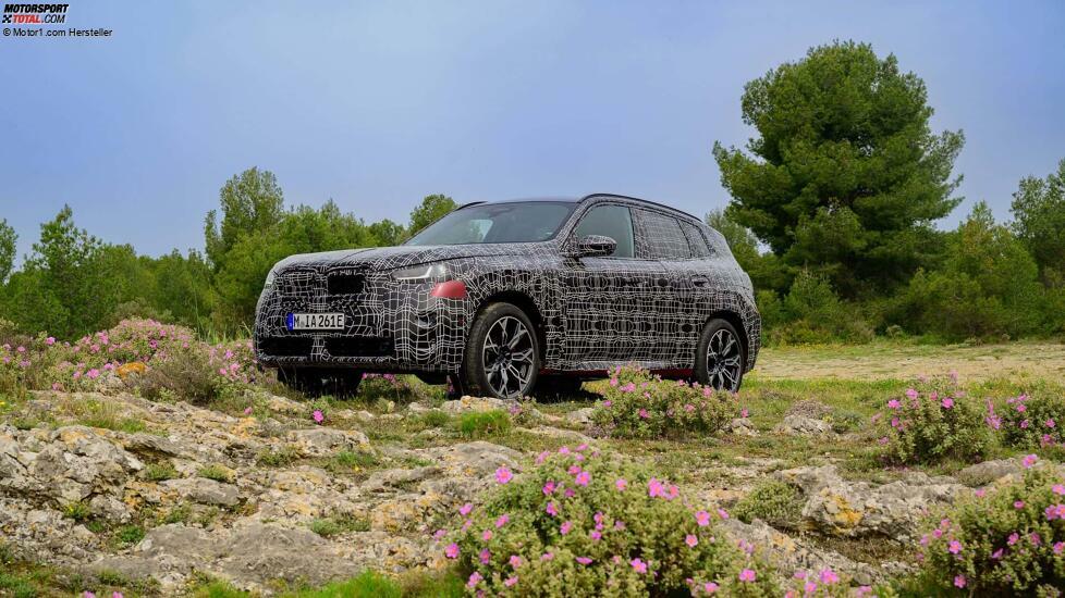 BMW X3 (2024) mit Tarnung