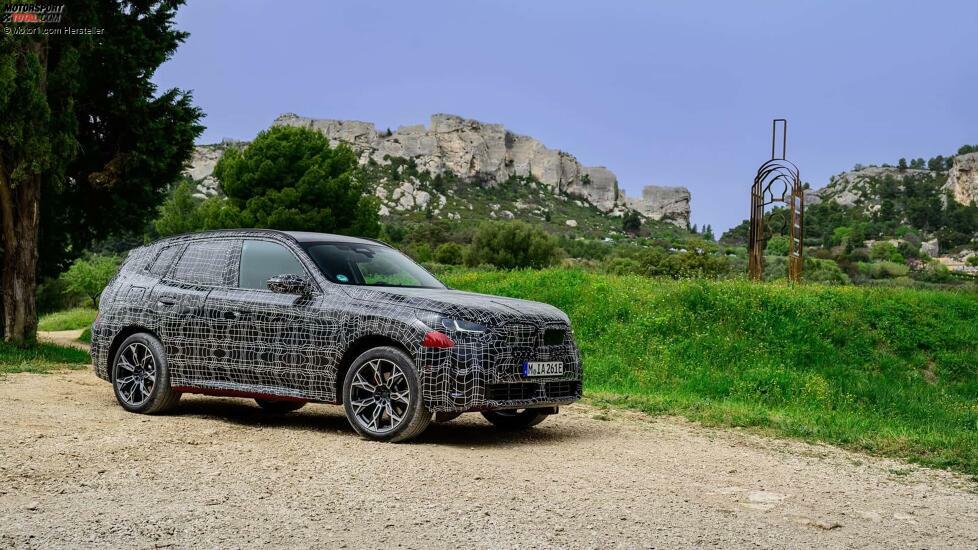 BMW X3 (2024) mit Tarnung