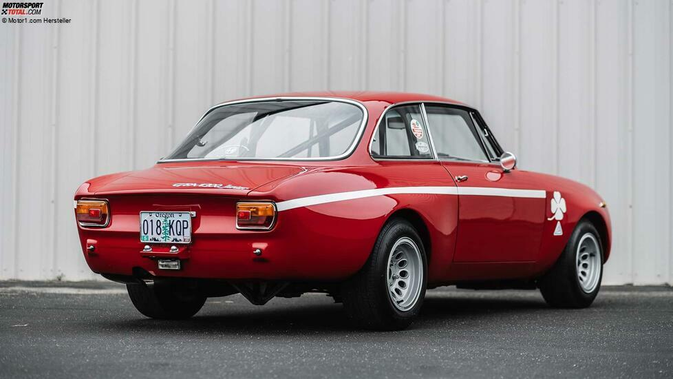 Alfa Romeo Giulia GTA 1300 Junior Corsa