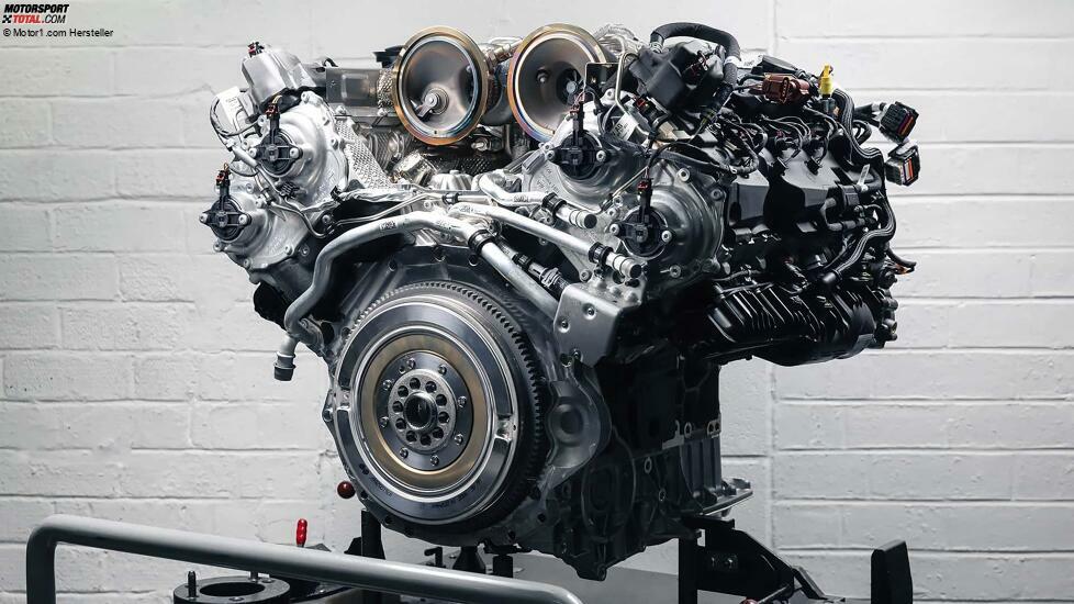 Bentley Ultra Performance Hybrid V8 (2024)