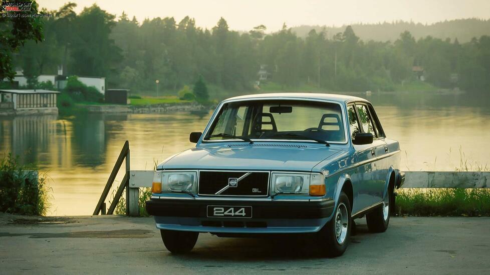 Volvo 240 (1974-1993)