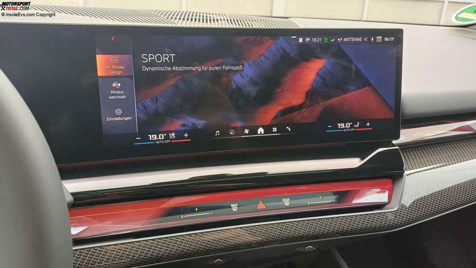 BMW i5 Touring: Der Sportmodus führt zu roten Zierleisten