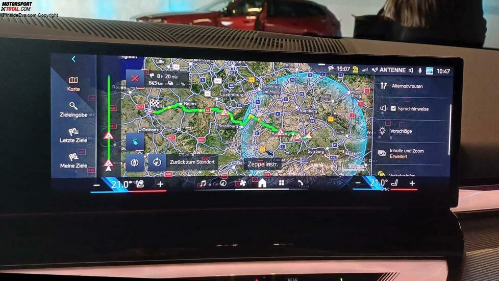 BMW i5 Touring: Ladeplanung von München-Garching nach Paris, mit schicker Google-Earth-Darstellung der Karte
