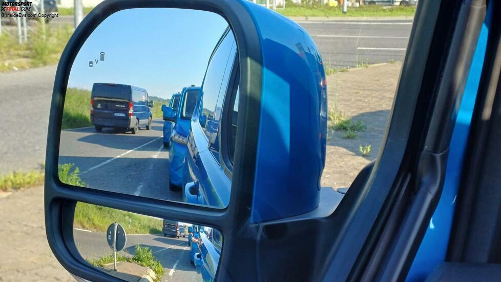 Ford E-Transit Custom (2024): Große Außenspiegel mit Weitwinkel-Zusatzspiegel