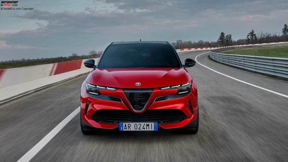 Alfa Romeo Junior Veloce (2024) auf der Rennstrecke