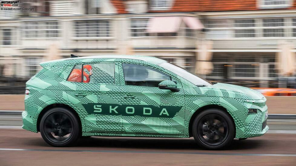 Skoda Elroq (2024) Covered Drive