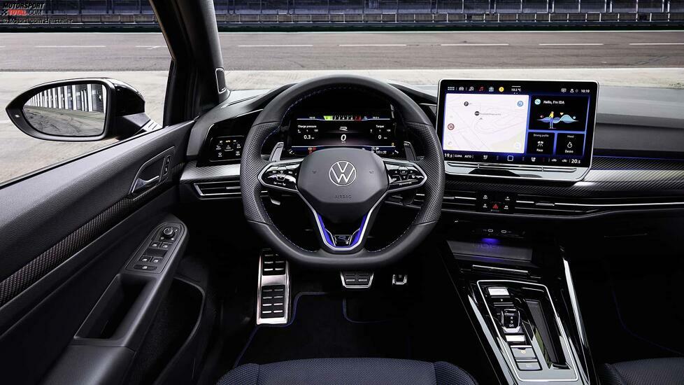 Volkswagen Golf R, gli interni