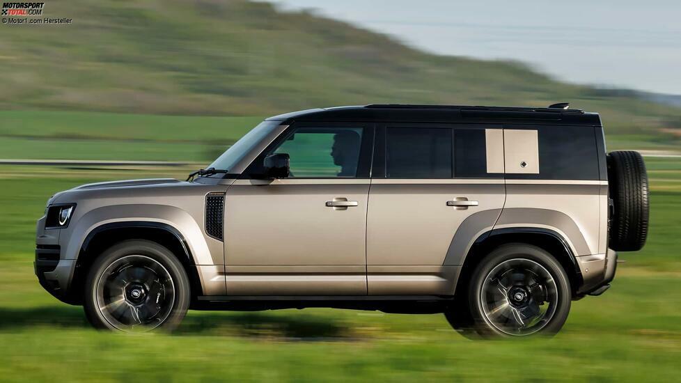 Land Rover Defender OCTA (2024)