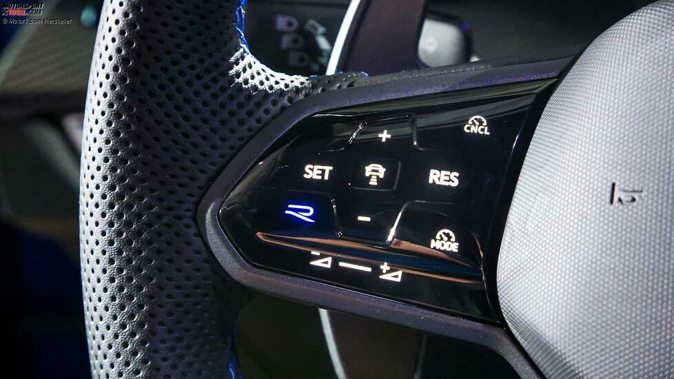 VW Golf R (2024)