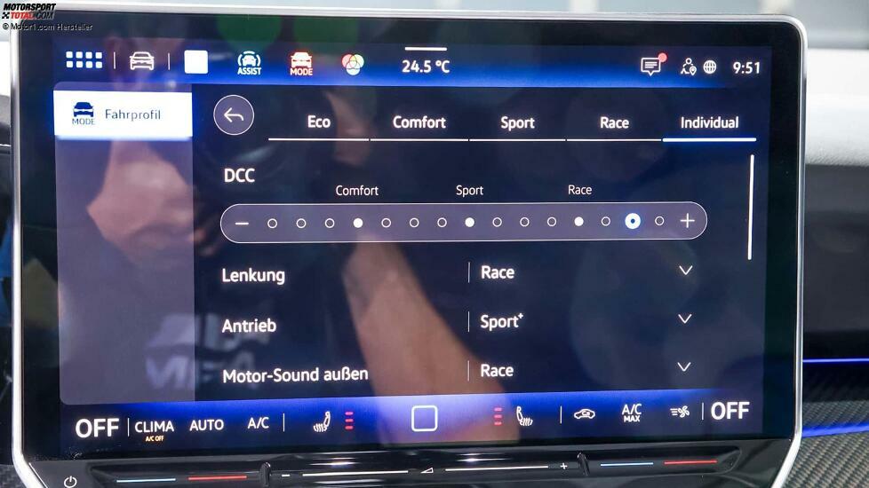 VW Golf R (2024)