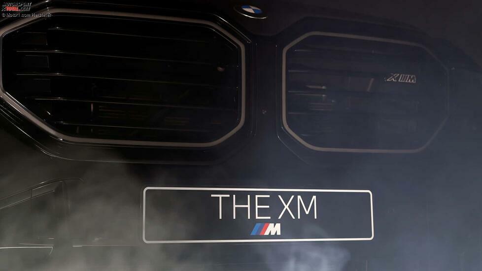 BMW XM mit Alcantara - Sky is the Limit