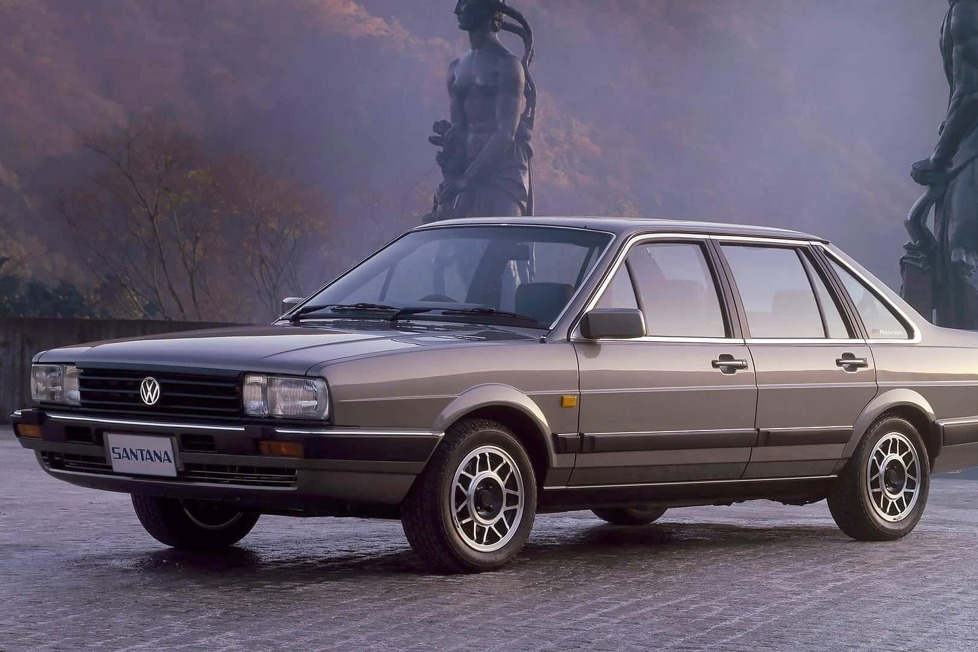 Die Limousine erhielt nicht mal ein Nissan-Emblem