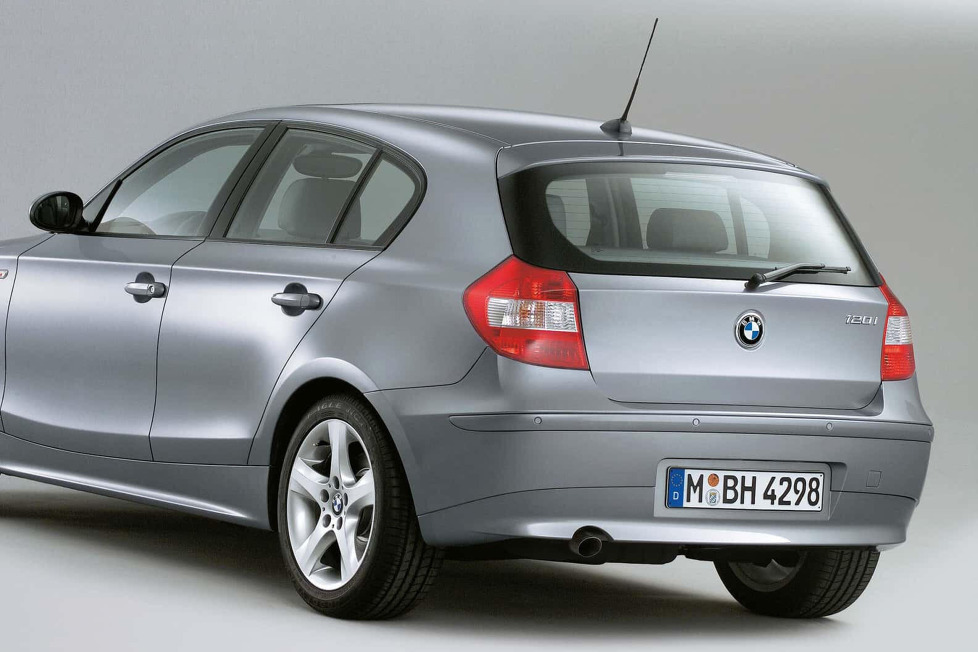 Vor 20 Jahren brachte BMW die erste 1er-Reihe auf den Markt, intern E87 genannt - Dank Hinterrradantrieb und Sechszylinder wurde sie zum Erfolg