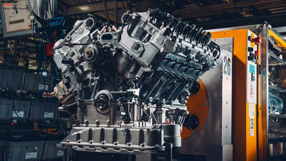 Der letzte Bentley W12-Motor wird in Crewe von Hand gebaut